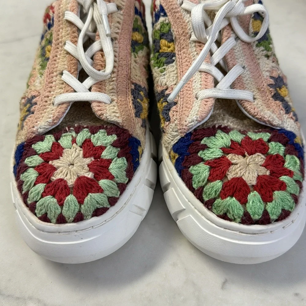Free People Catch Me if You Can Crochet Platform Sneakers Size 38 Women’s 7.5